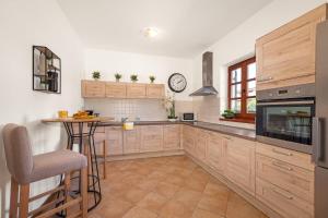 Η κουζίνα ή μικρή κουζίνα στο Villa Muline