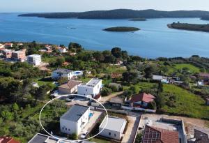 Príroda v okolí vily