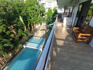 Bazén v ubytování Jalyn's Resort Sabang nebo v jeho okolí