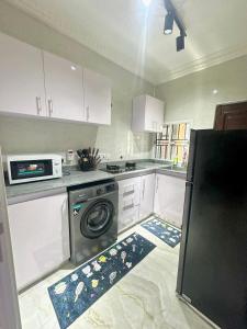 Afbeelding uit fotogalerij van Hantrope Apartments in Sodipe +12 foto's