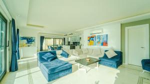 Et opholdsområde på Kalkan Komurluk Luxury Villa - 5577