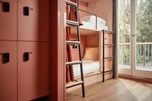 The Elephant Hostel客房内的一张或多张床位