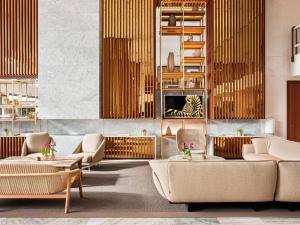 Uma área de estar em Hotel Don Pepe Gran Meliá