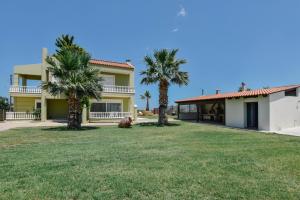 Gallery image of Gaia 6BDR villa with private pool, garden by Hospi in Kato Gouves