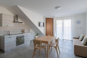 Nhà bếp/bếp nhỏ tại San Vito al Mare - YourPlace Abruzzo +11 ảnh