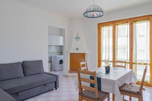 Photo de la galerie de l'établissement Appartamento Venere - YourPlace Abruzzo, à Fossacesia 19 autres photos