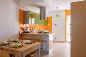 Η κουζίνα ή μικρή κουζίνα στο La Rocchetta +15 φωτογραφίες