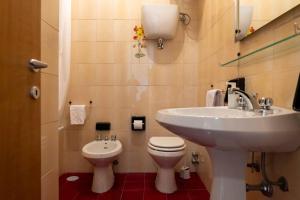 Ένα μπάνιο στο Appartamento Belvedere - YourPlace Abruzzo +13 φωτογραφίες