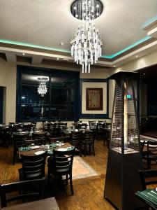 Restaurace v ubytování Green Ariana Hotel - near Wembley and central London