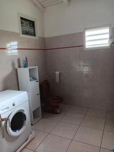 Bilik mandi di Villa fleurie
