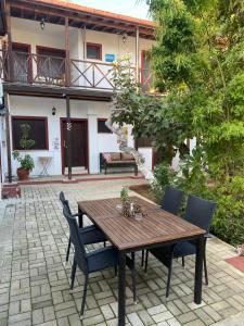 Balkón nebo terasa v ubytování Betul Guest House