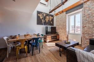 Et tv og/eller underholdning på Duplex Factory II Hyper Centre