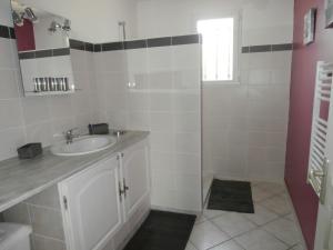 Koupelna v ubytování gîte le Mistralou