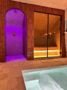 Bazén v ubytování Midi Pool Villa & SPA nebo v jeho okolí