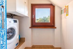 Galería fotográfica de Mare fuori en Isola Rossa