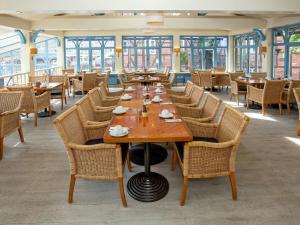 Restoran või mõni muu söögikoht majutusasutuses Bergström Hotel Lüneburg