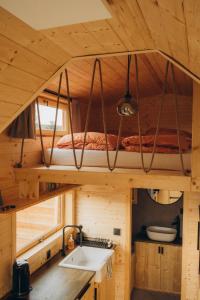 Eldhús eða eldhúskrókur á Tiny house s wellness +8 myndir