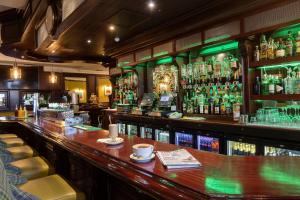 Salone o bar di Cahir House Hotel