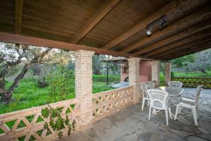 Сад в Acropole Laganas Hot Spa Jacuzzi by "elite"