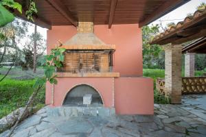 Сад в Acropole Laganas Hot Spa Jacuzzi by "elite"