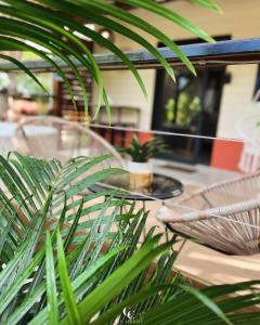Patio nebo venkovní prostory v ubytování Cocon des jardins - Bungalow & SPA