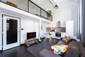 Kuchyň nebo kuchyňský kout v ubytování Modern loft-apartments in Prague
