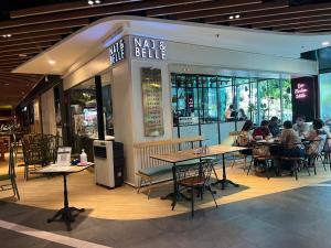 Restaurace v ubytování SS15 Courtyard Subang Jaya Sunway European Designer Suite Netflix 100m to LRT #23