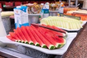Comida no hotel ou em algum lugar perto