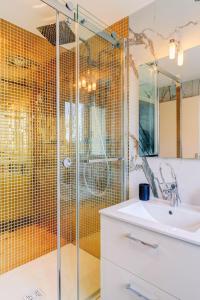 Ένα μπάνιο στο Amazone Prestige - Lyon Est