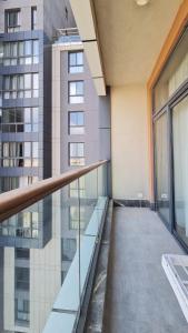 Μπαλκόνι ή βεράντα στο Axxodia- Apartments In Aeon Towers