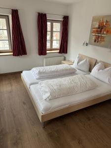 Gallery image of HOTEL RESTAURANT Zum WENDELWIRT in Germaringen