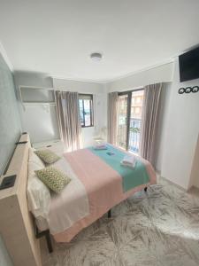 Posteľ alebo postele v izbe v ubytovaní 101 I Posada del Mar I Encantador hostel en la playa de Gandia