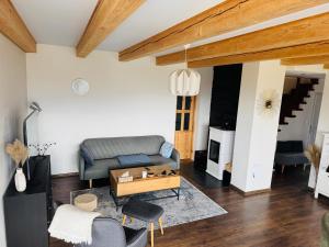 Et opholdsområde på Holiday House Brezno + 9 billeder