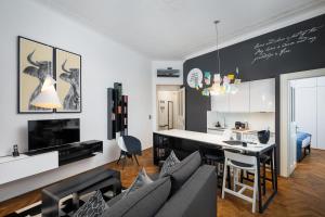 Una cocina o kitchenette en MOOo Downtown