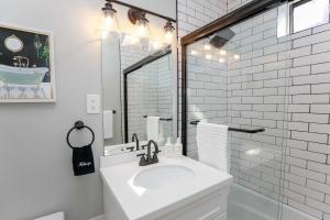 Ένα μπάνιο στο Sojourn at Colley Manor Unit 6 Sleeps 4