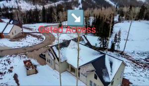 BRAND NEW World Adventure at Aspen Crest v zimě