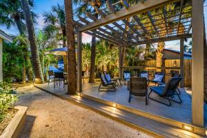 Κήπος έξω από το Wonderful Place Wprivate Patio Next To The Beach