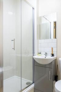 Bilik mandi di GuestReady - Charming flat in Phibsborough