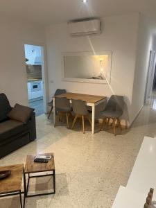 Kuchyň nebo kuchyňský kout v ubytování Apartamentos Ortega + 29 fotografií