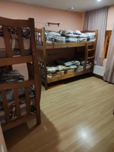 Voodi või voodid majutusasutuse Galaxy Hostel toas