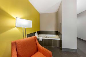 Istumisnurk majutusasutuses Best Western Plus Midwest City Inn & Suites
