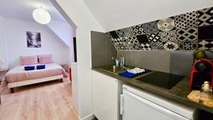 Gallery image of Studio Pavot - 15min Paris RER E, cosy in Noisy-le-Sec