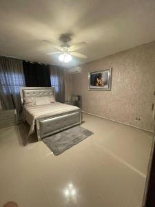 Ένα ή περισσότερα κρεβάτια σε δωμάτιο στο Apartment in Harmony I