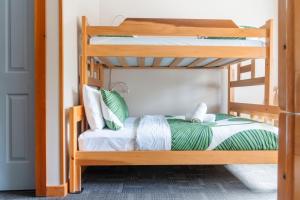 Voodi või voodid majutusasutuse Whalers Guesthouse toas