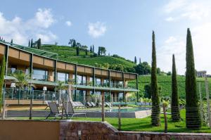 A garden outside VILLA NAJ