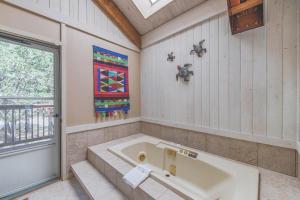 Ένα μπάνιο στο Alto Chalet