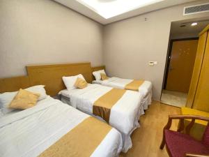 Galeriebild der Unterkunft فندق ميزاب اوركيد توصيل مباشر للحرم in Mekka + 48 Fotos