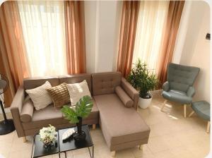 Gallery image of AJ&S Guest House Panglao in Dao