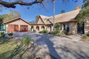 a house with a driveway in front of it at 2 Mi to Shopping and Dining Santa Rosa Studio in Santa Rosa