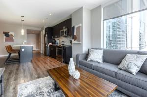 Kuchyň nebo kuchyňský kout v ubytování Private 2BR Apt Seaport Disctrict